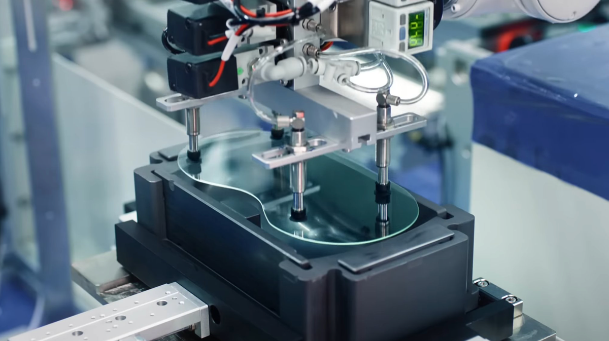 The manufacturing machines of Apple Vision Pro